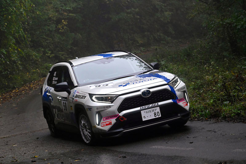 ヘイキ・コバライネン、勝田範彦を退け2連勝でチャンピオン獲得。新井大輝は初日に痛恨クラッシュ／全日本ラリー最終戦高山