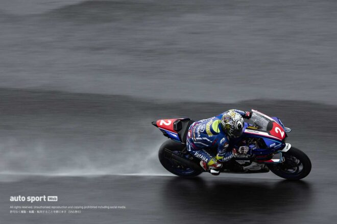 【ブログ】2年ぶりの雨にダンロップの表彰台。チャンピオン獲得だけじゃない岡山でのドラマ！／カメラマンから見た全日本ロード
