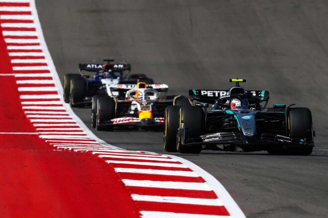 F1　マクラーレンメルセデス　キミ・ライコネン　ポロシャツ キミ・ライコネン（マクラーレン・メルセデス） | autosport web