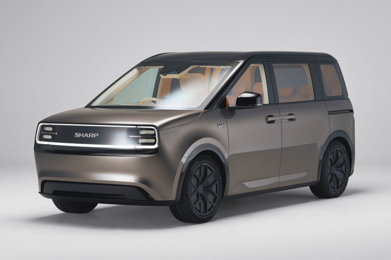 シャープがコンパクトミニバンサイズのBEVコンセプト第二弾を発表。ジャパンモビリティショー2025で初公開へ