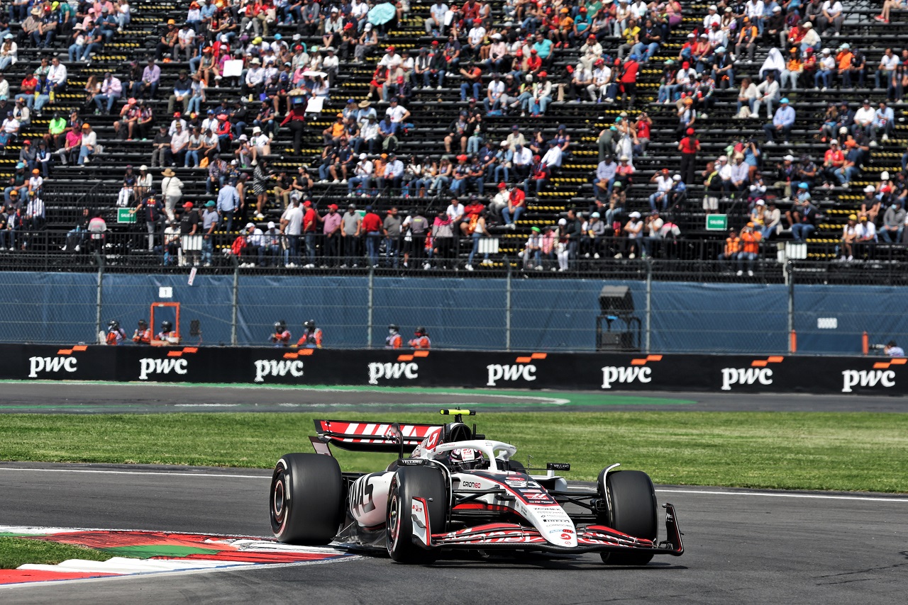 平川亮（ハース）