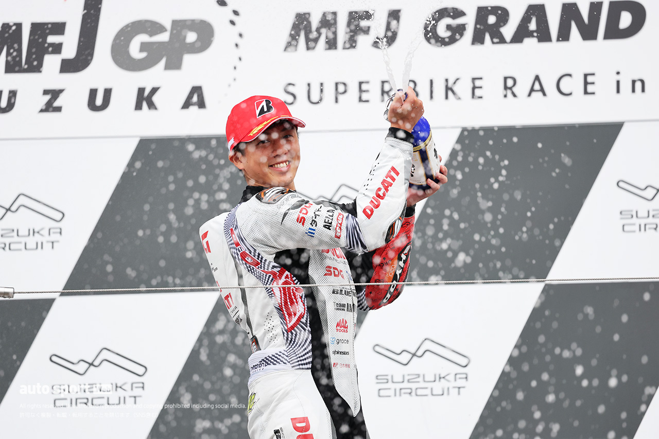 水野涼が得意の鈴鹿で今季2勝目。ポールシッターの浦本が2位／2025全日本ロード第7戦鈴鹿 JSB1000 レース1