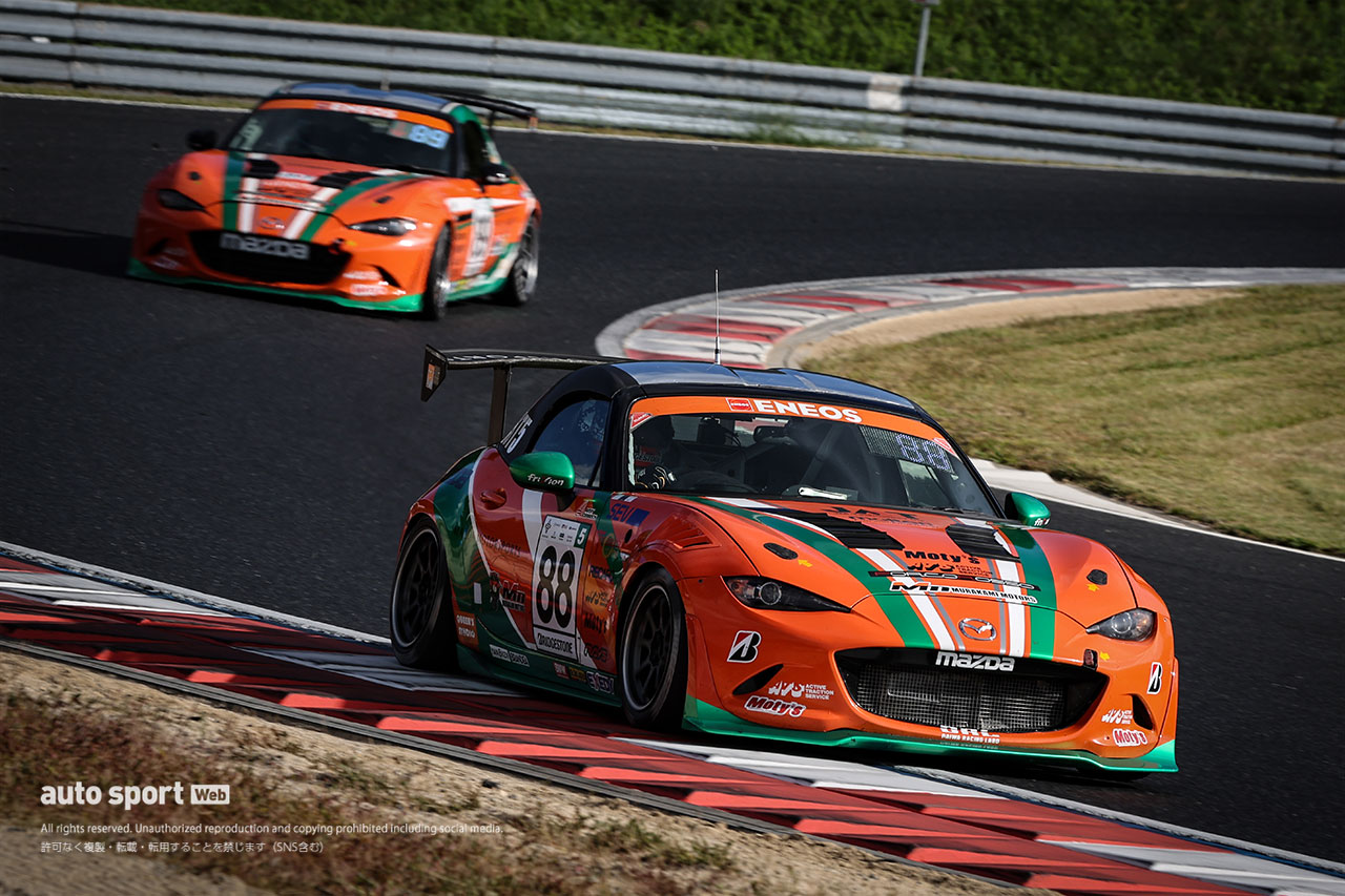 村上モータースMAZDAロードスター