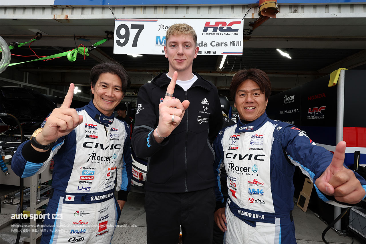 中野信治／ジャック・ヤング／遠藤光博（Racer ホンダカーズ桶川 CIVIC）