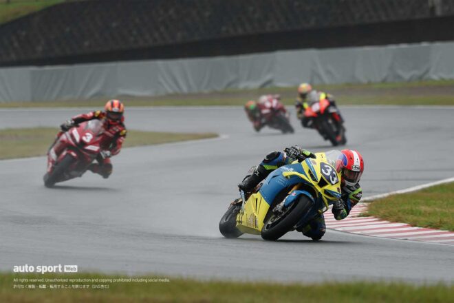 井手がクラス初優勝。羽田は3位でチャンピオン獲得／2025全日本ロード第7戦鈴鹿 ST1000 決勝