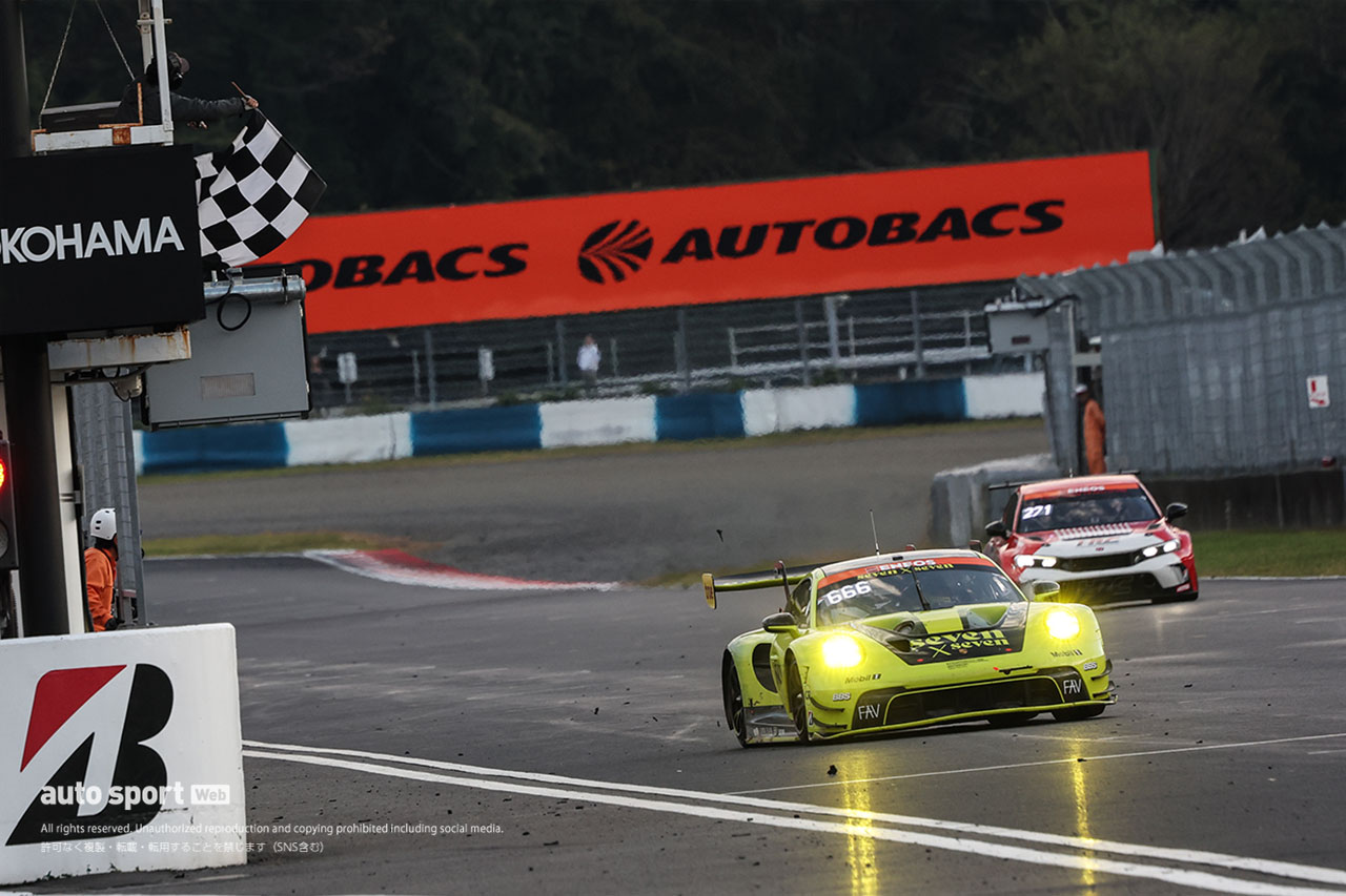 seven x seven PORSCHE GT3R