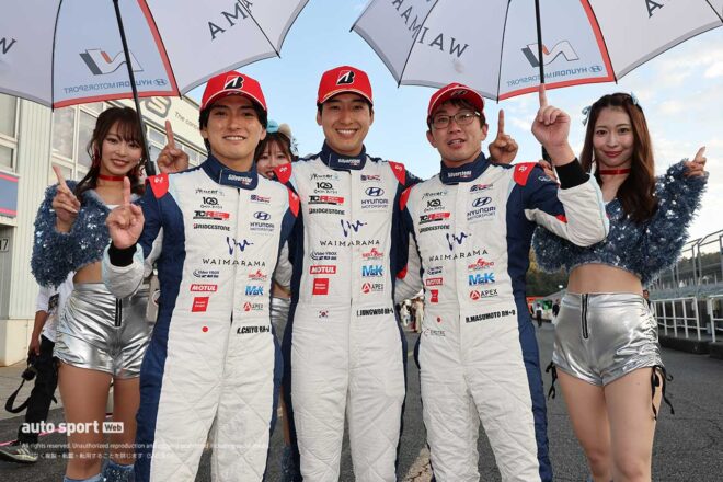 千代勝正／リ・ジョンウ／桝本隆介（WAIMARAMA Elantra N TCR）