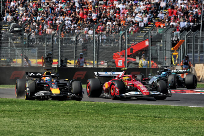 マックス・フェルスタッペン(レッドブル)&ルイス・ハミルトン(フェラーリ)