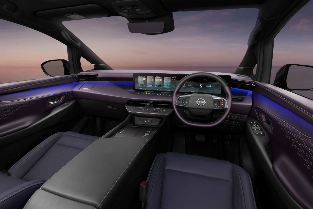 ニッサンが新型『エルグランド』をジャパンモビリティショー2025で先行公開。リニアモーターカーをイメージ