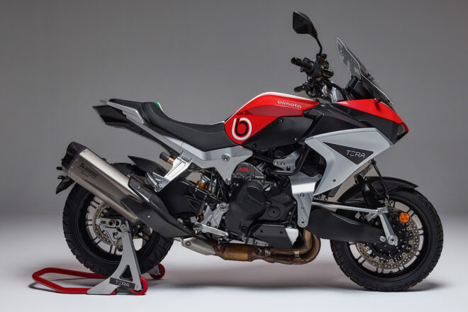 ビモータ、過給機付きアドベンチャーモデル『Tesi H2 TERA』の国内導入へ