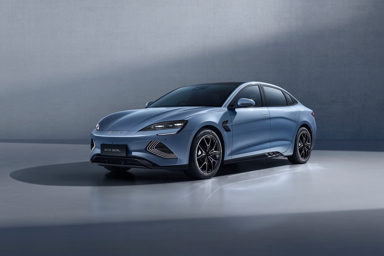 BYD、主力セダン『シール』をアップデート。最新の電子制御式サスペンション“DiSus-C”を採用