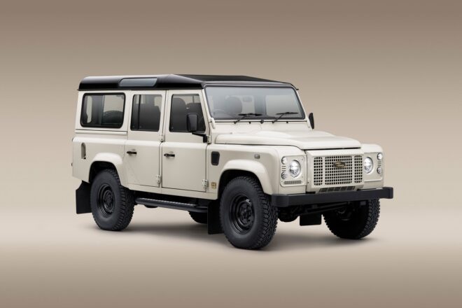 初代『ディフェンダー』に“室町”の名を持つ日本限定の特別仕様車“WORKS V8 MUROMACHI EDITION”