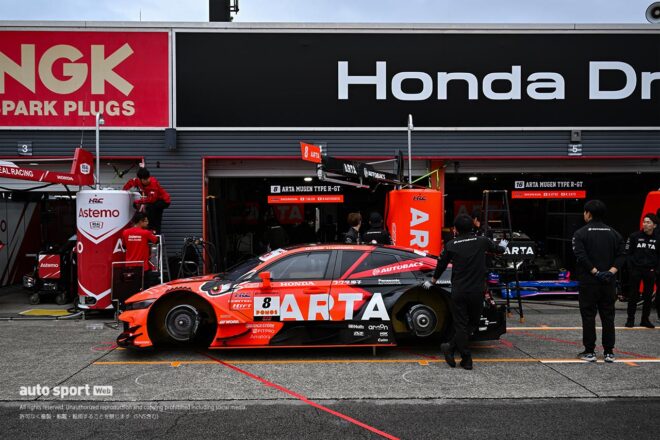 2025スーパーGT第8戦『MOTEGI GT 300km RACE GRAND FINAL』　10月31日 搬入日の様子