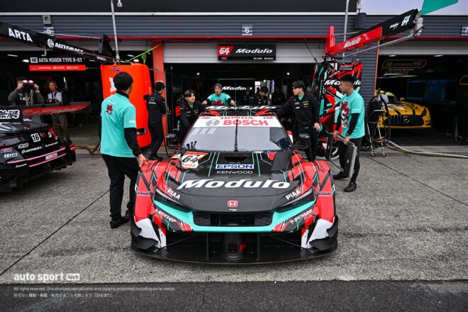 2025スーパーGT第8戦『MOTEGI GT 300km RACE GRAND FINAL』　10月31日 搬入日の様子