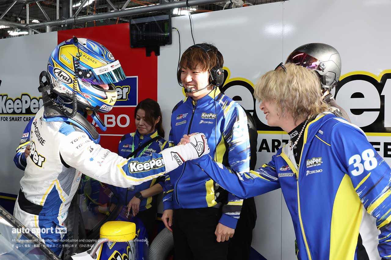 石浦宏明と大湯都史樹（KeePer CERUMO GR Supra）