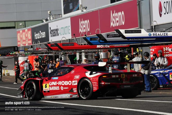 6号車UNI-ROBO BLUEGRASS FERRARI