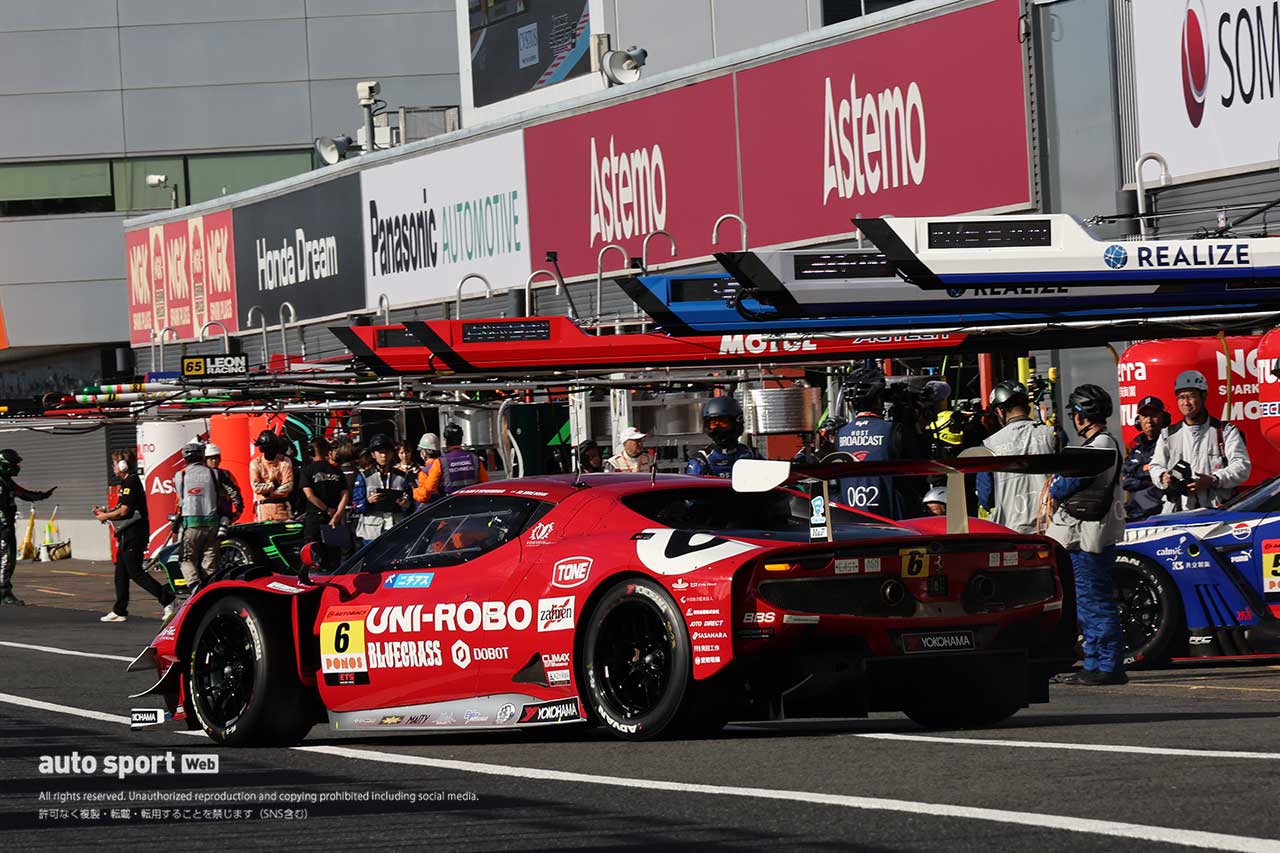 6号車UNI-ROBO BLUEGRASS FERRARI