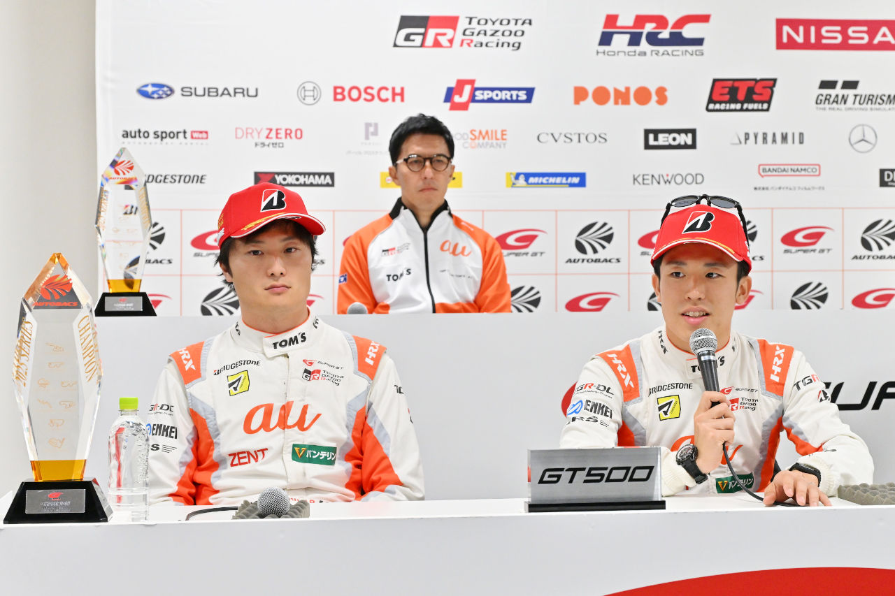 “勝って戴冠”を手繰り寄せた坪井翔のオーバーテイク「1周目に全集中していきました」【スーパーGT第8戦GT500優勝＆チャンピオン会見】