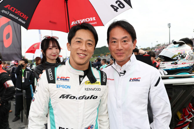 伊沢拓也とホンダ・レーシングの渡辺康治社長
