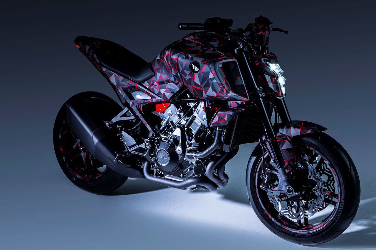 ホンダ、電動過給機付きV型3気筒エンジン搭載の『V3R 900 E-Compressor』をミラノショーで発表