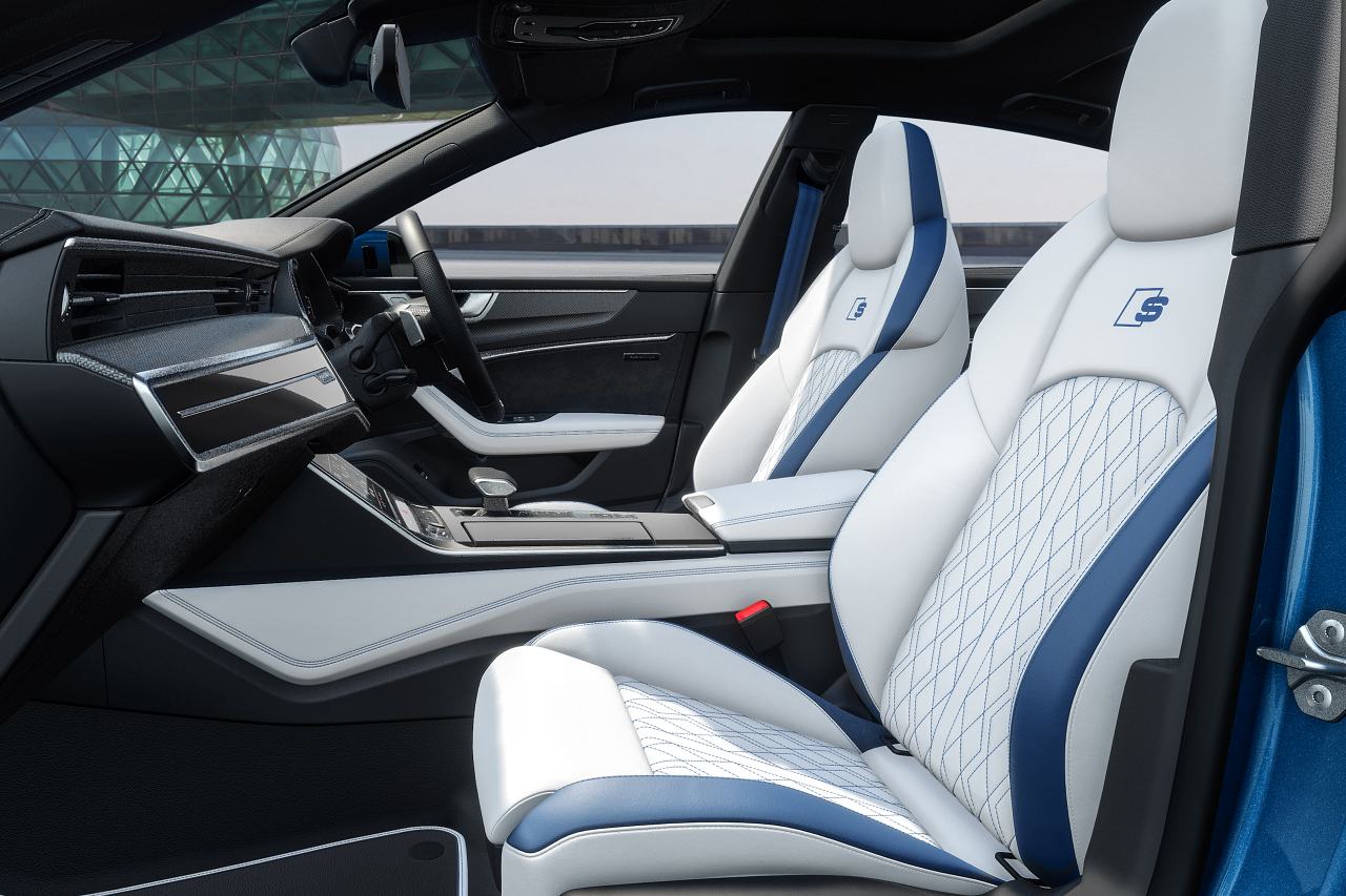 アウディ、中核の『A6アバント／A7スポーツバック』に特別な装いの限定車“エクスクルーシブ・エディション”を設定