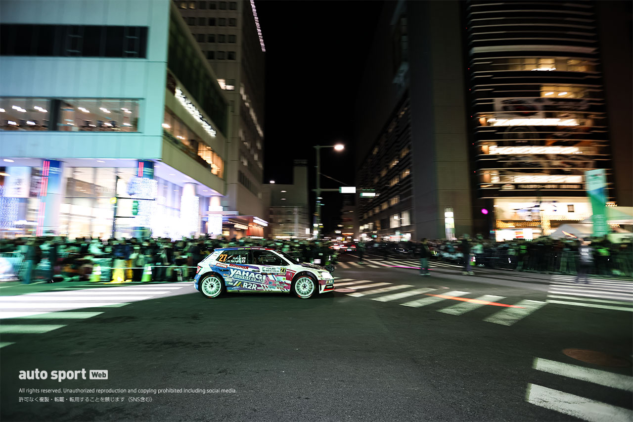 ラリージャパン2025開幕を祝うオープニングセレモニーが開催。モリゾウがトヨタドライバーを激励