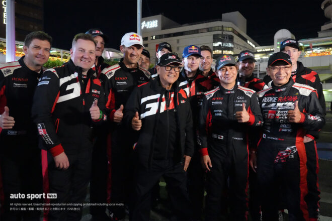 ラリージャパン2025開幕を祝うオープニングセレモニーが開催。モリゾウがトヨタドライバーを激励