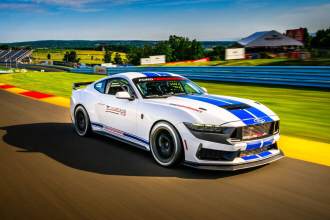 「一度は乗りたかった」大湯＆小高も楽しみなNASCARデモラン。富士スピードウェイでのスーパー耐久最終戦は王者争いと多彩なイベントにも注目