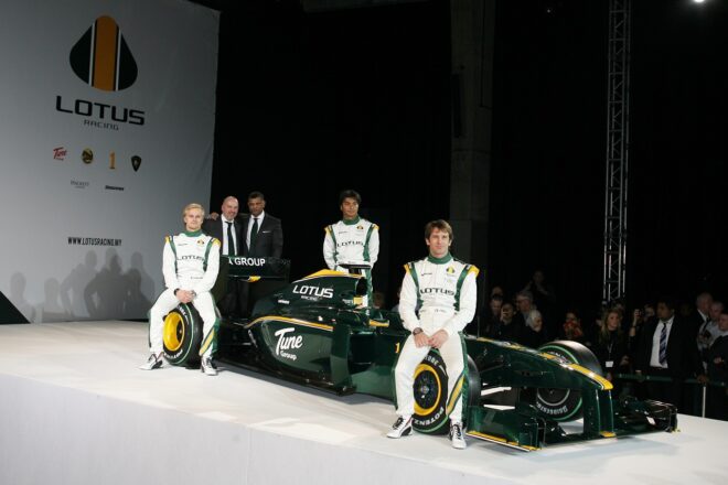 ヤルノ・トゥルーリとヘイキ・コバライネン（ロータス）