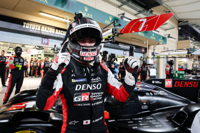 トヨタが苦難乗り越え予選1-2。ポール獲った可夢偉の視線はその先へ「我々の目標は勝利すること」／WECバーレーン