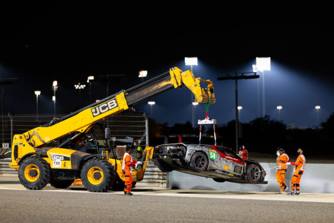 トヨタが好機を逃さず2年ぶりの1-2達成。フェラーリはダブルタイトル獲得で強さ示す【WEC第8戦決勝後半レポート】