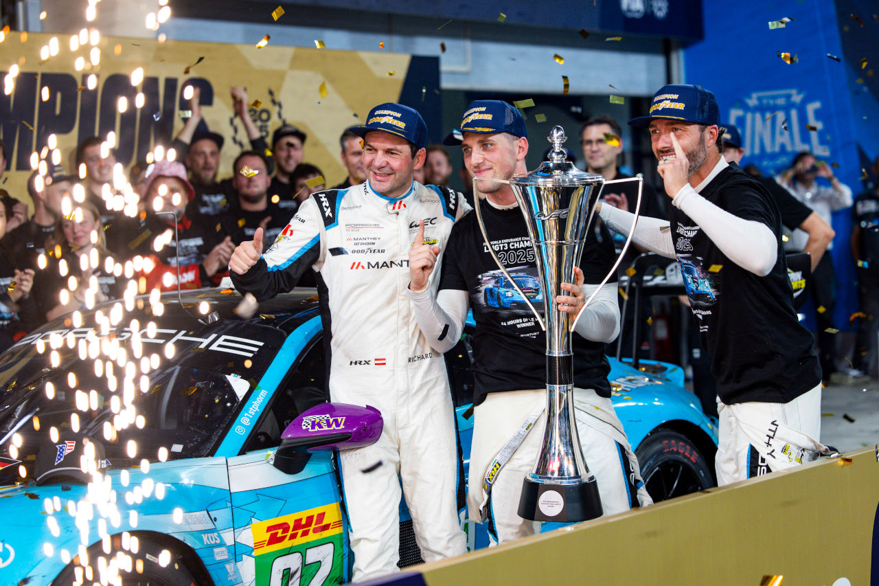 トヨタが好機を逃さず2年ぶりの1-2達成。フェラーリはダブルタイトル獲得で強さ示す【WEC第8戦決勝後半レポート】