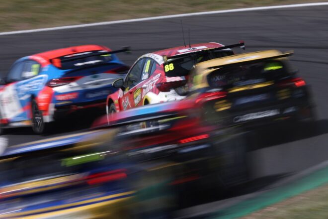 来季2026年より予選レース実施へ「決勝3ヒートは維持しつつ、短距離の激しい刺激を追加」／BTCC