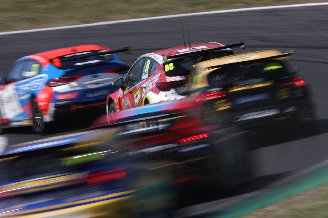 来季2026年より予選レース実施へ「決勝3ヒートは維持しつつ、短距離の激しい刺激を追加」／BTCC