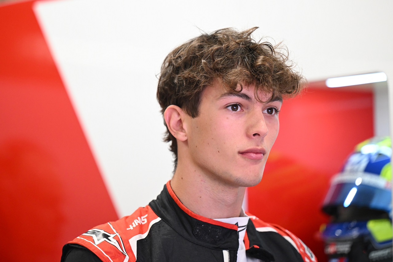 オリバー・ベアマン(ハース)