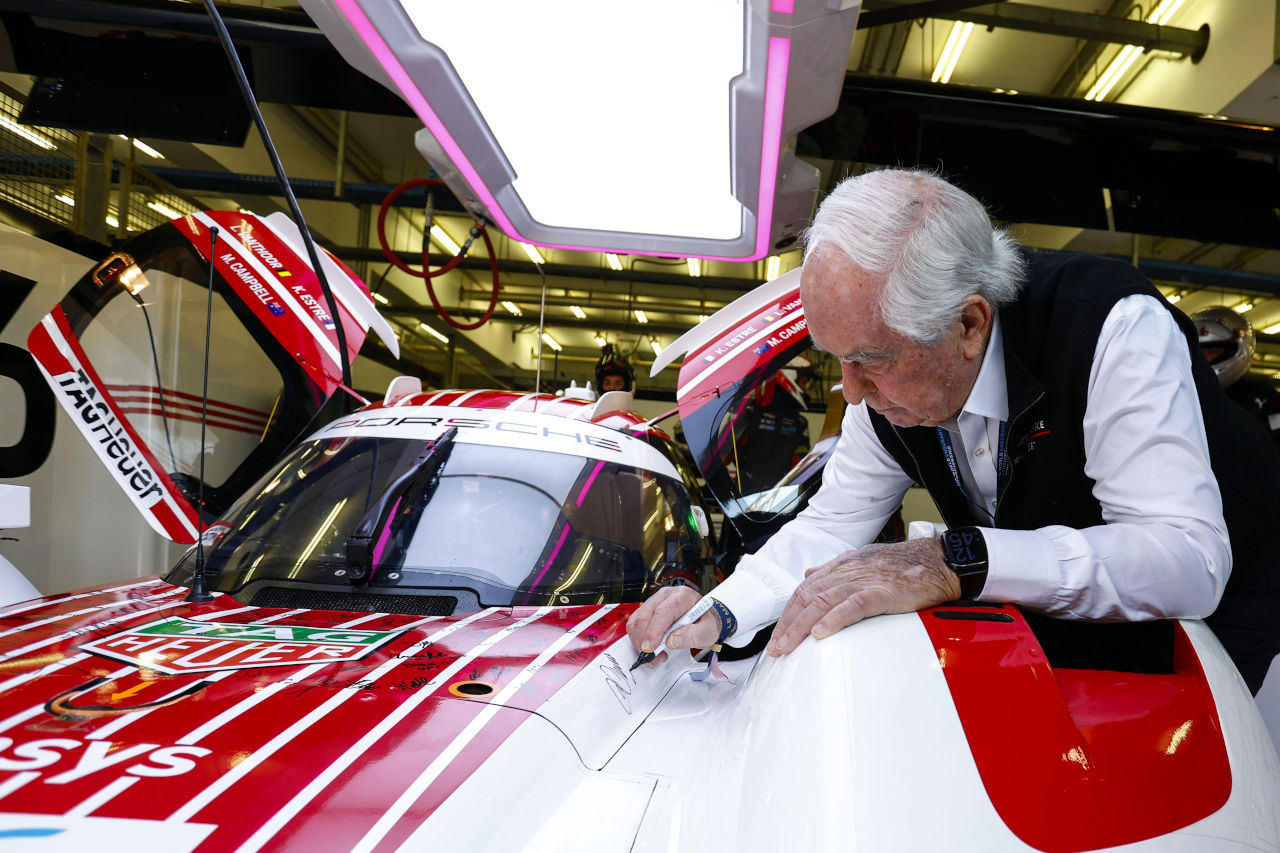 トヨタ50勝にリーチ／「占い師の水晶があれば」／チャンピオン獲得日に誕生.etc【WEC第8戦バーレーン決勝後Topics】