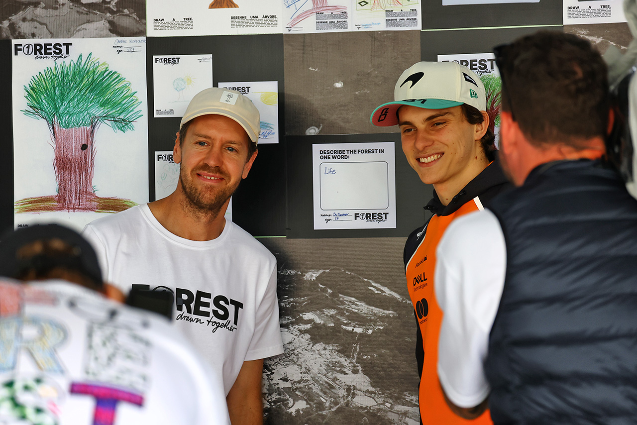 セバスチャン・ベッテル＆オスカー・ピアストリ（マクラーレン）