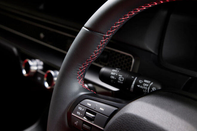 ホンダアクセス、『シビック・タイプR』の内装に上質さをプラスするレザー巻きステアリングホイールを追加設定