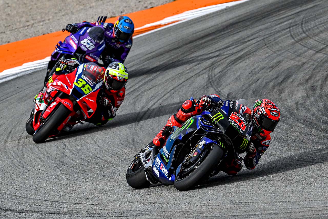 ヤマハ：トラブルに転倒のクアルタラロ「忘れたいレース」リンスは14位／第22戦バレンシアGP 決勝