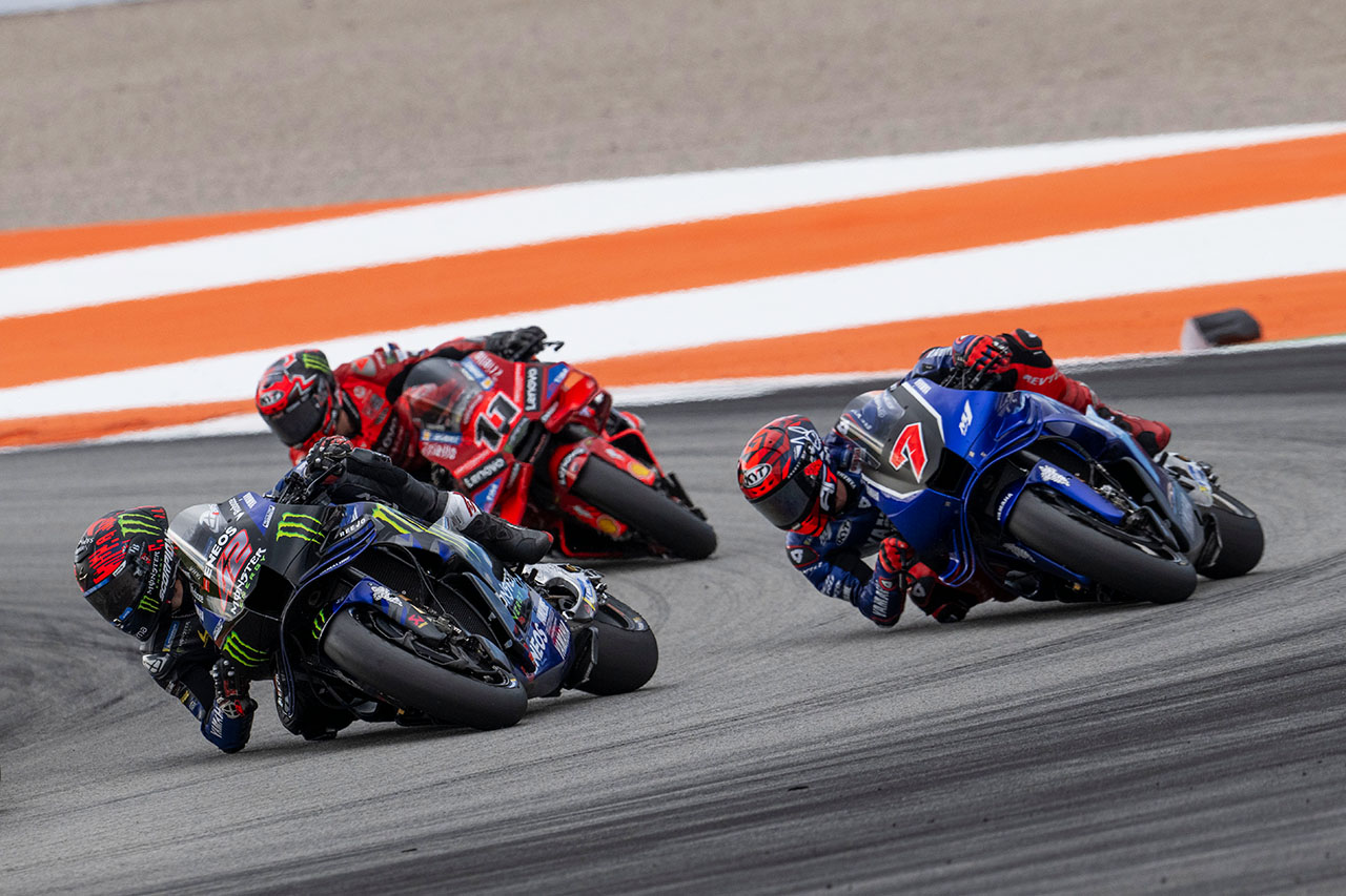 ヤマハ：トラブルに転倒のクアルタラロ「忘れたいレース」リンスは14位／第22戦バレンシアGP 決勝