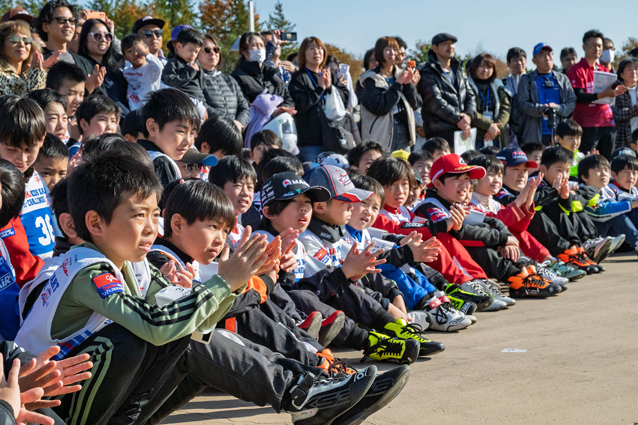 佐藤琢磨のキッズカート大会がもてぎで開催。全国から予選勝ち抜いた93名が集結、アカデミー進出の8名決まる