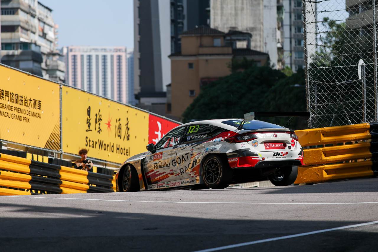 初戦決着でジロラミ今季3勝目、3位表彰台のエルラシェールが3度目の王座獲得／TCRワールドツアー最終戦マカオ