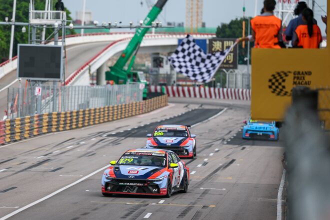 初戦決着でジロラミ今季3勝目、3位表彰台のエルラシェールが3度目の王座獲得／TCRワールドツアー最終戦マカオ