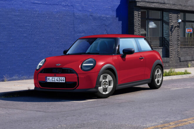 ミニ、基幹モデル『クーパー3ドア／5ドア』に装備厳選で身近な価格設定の“C SELECT”を追加設定