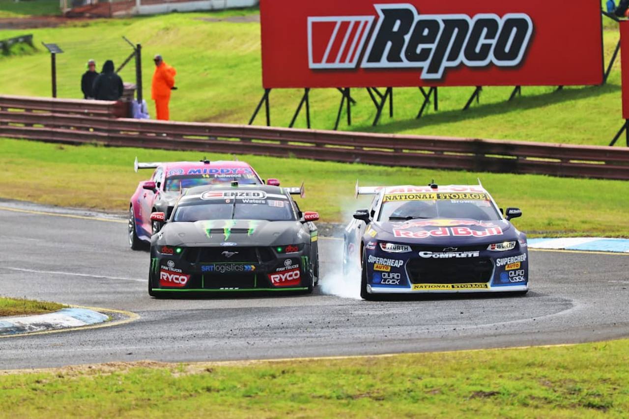 前戦“ダブル”のモスタートが3連勝、フィーニーも逆襲し『Finals』進出の4名が確定／RSC第12戦