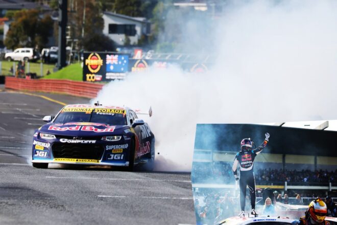 前戦“ダブル”のモスタートが3連勝、フィーニーも逆襲し『Finals』進出の4名が確定／RSC第12戦