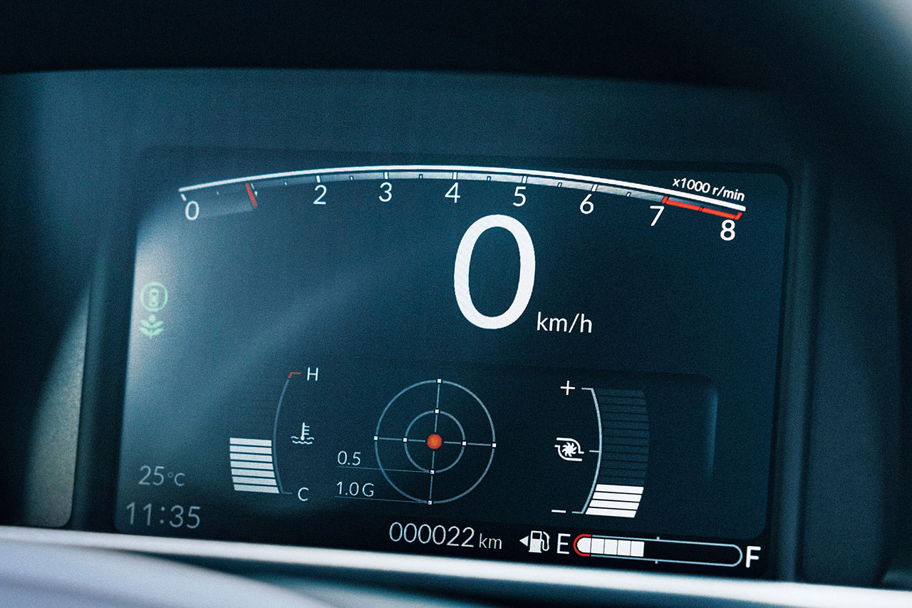 ホンダ『N-ONE』が一部改良。RSを6速MT専用化、特別タコメーターやシフトインジケーターも装備