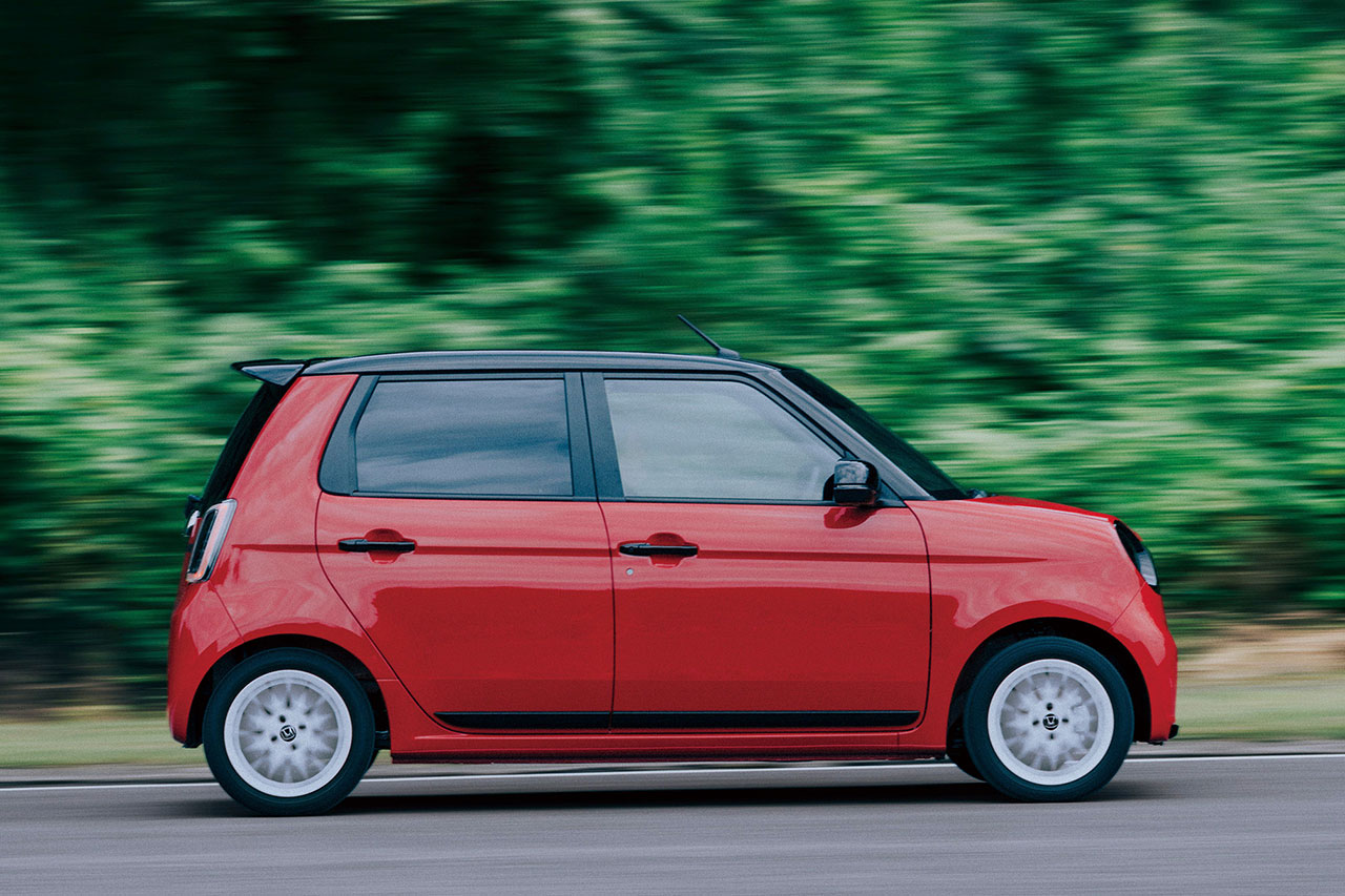 ホンダ『N-ONE』が一部改良。RSを6速MT専用化、特別タコメーターやシフトインジケーターも装備