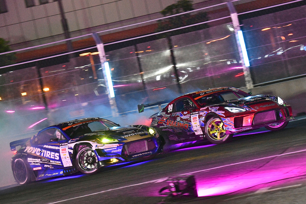 第10戦を藤野が制して1ポイント差で3度目のチャンピオンに輝く。第9戦は中村直樹が優勝／D1GPお台場