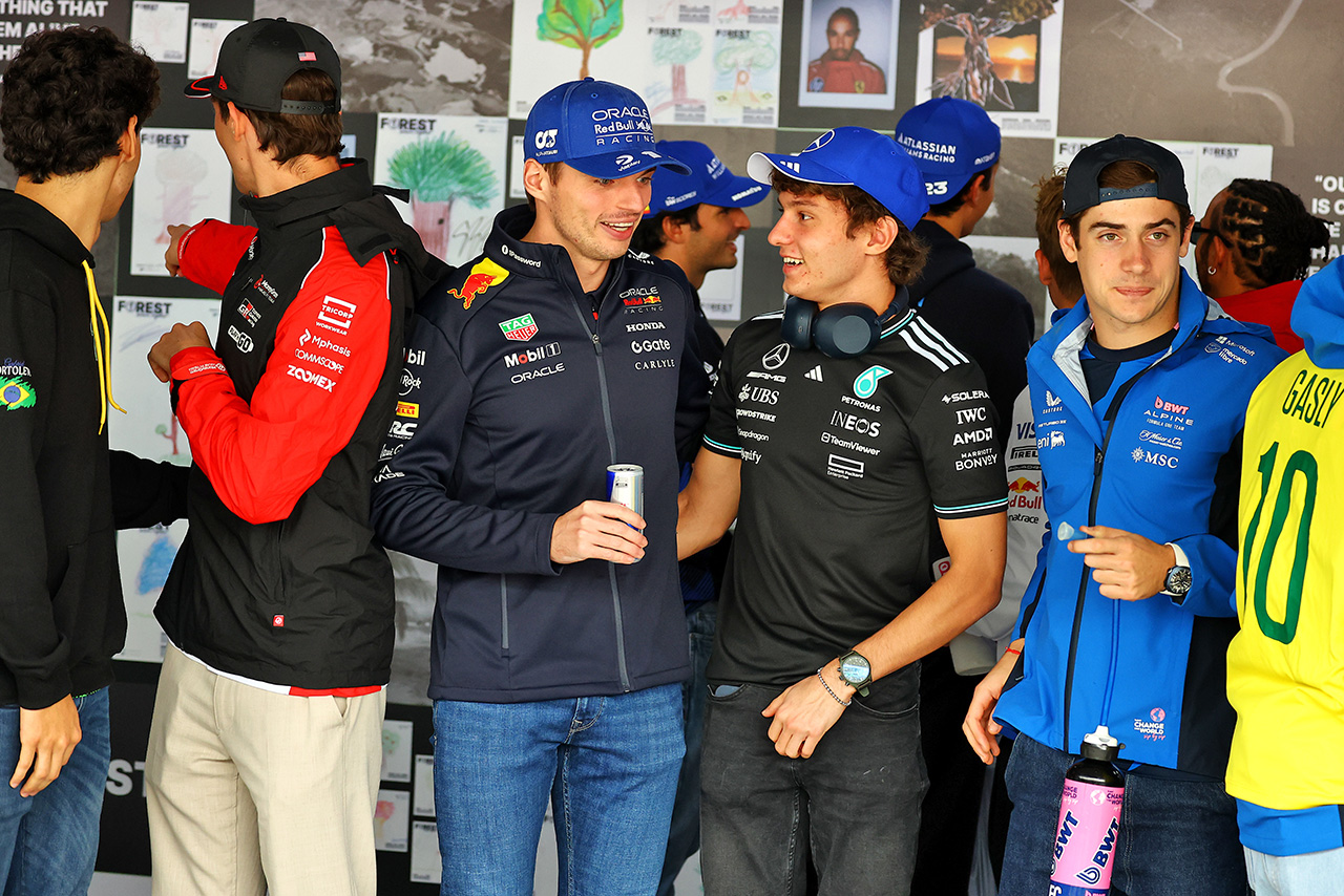 マックス・フェルスタッペン（レッドブル）＆アンドレア・キミ・アントネッリ（メルセデス）